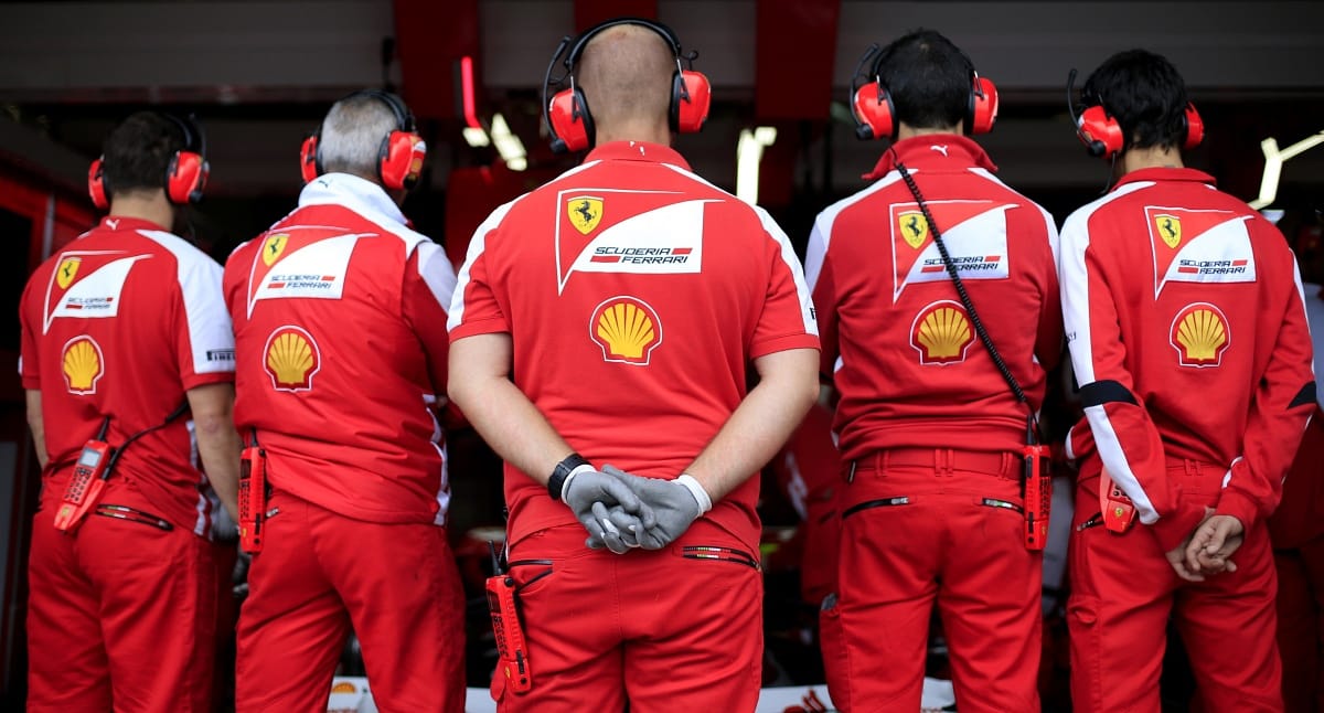 Rendelettel nyomja le a kormány a Hungaroring szomszédait