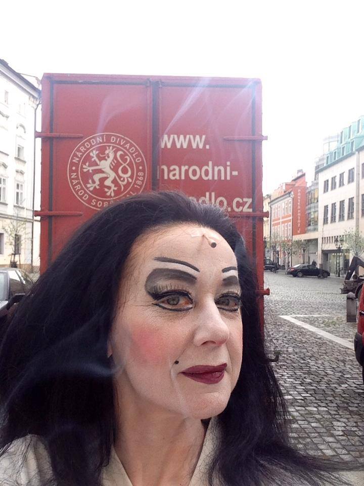Kissé riasztó képet posztolt magáról Eszenyi Enikő