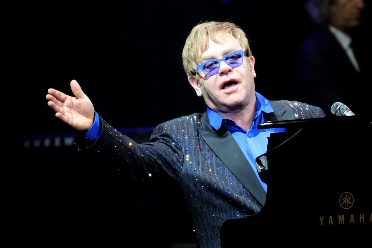 Elton John koncerten szólt be a homofób orosz-propagandának