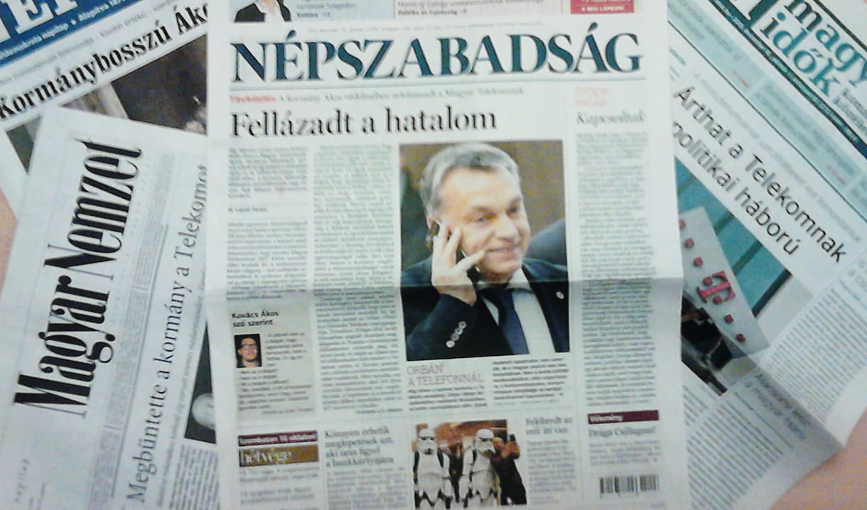 Címlapokon az Ákos-balhé, mindehol kiverte a biztosítékot