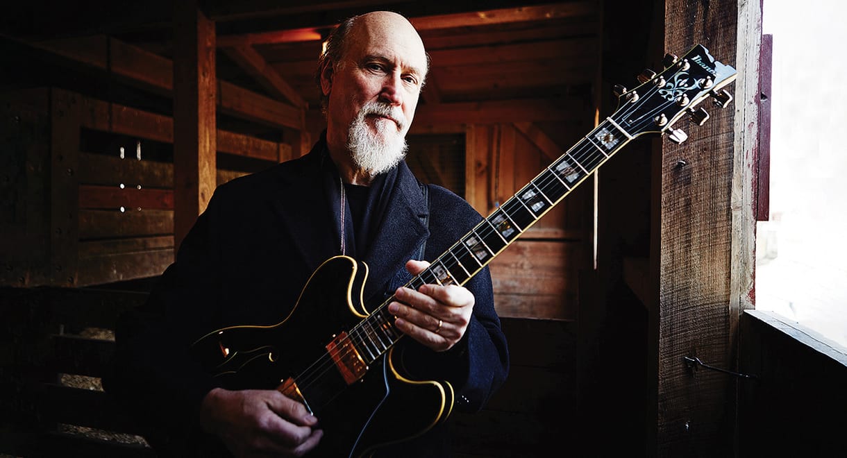 Ez (nem) vénnek való vidék – interjú John Scofielddel