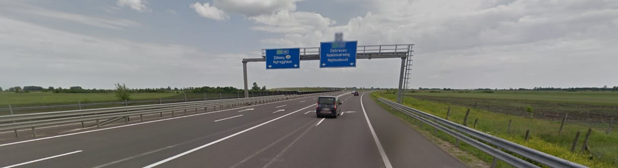 Akciófilmbe illő baleset az M3-ason könnyebb sérülttel