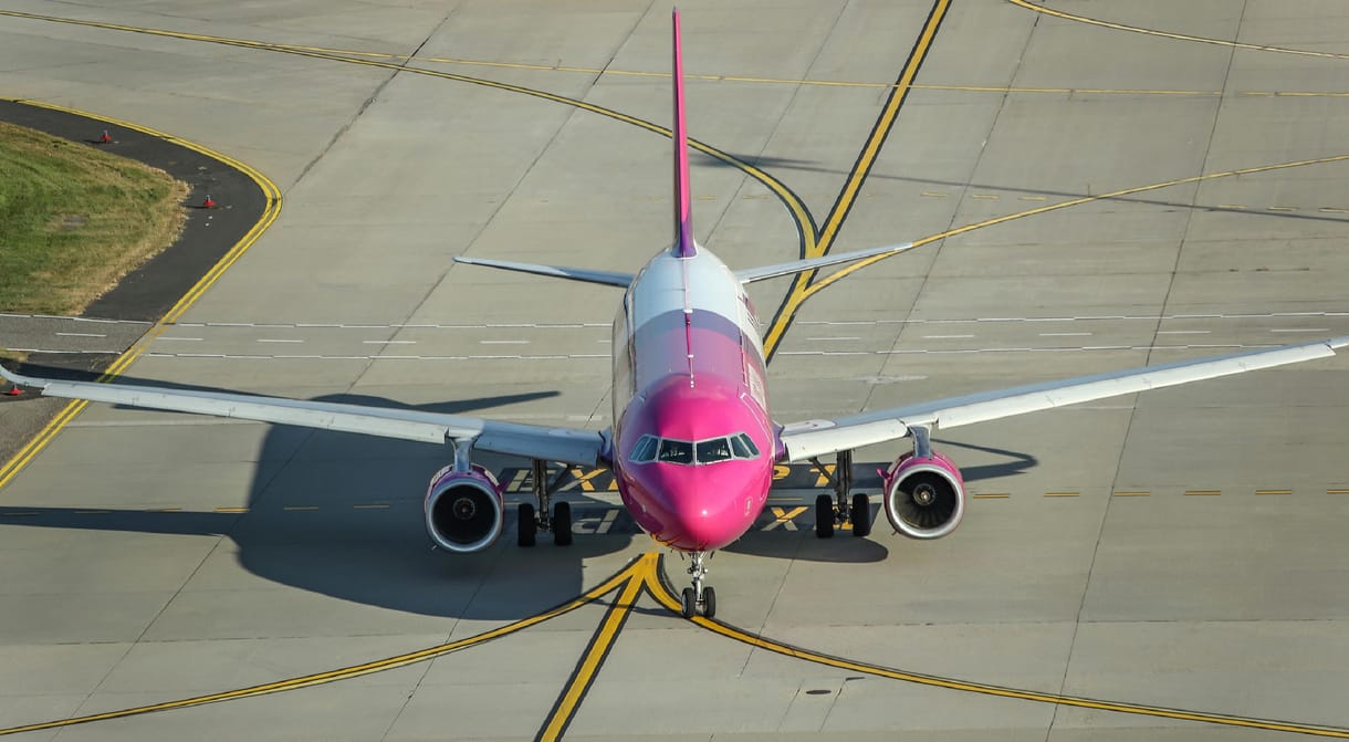 A Wizz Air szeptember közepéig felfüggeszti a tel-avivi és ammáni járatok közlekedését