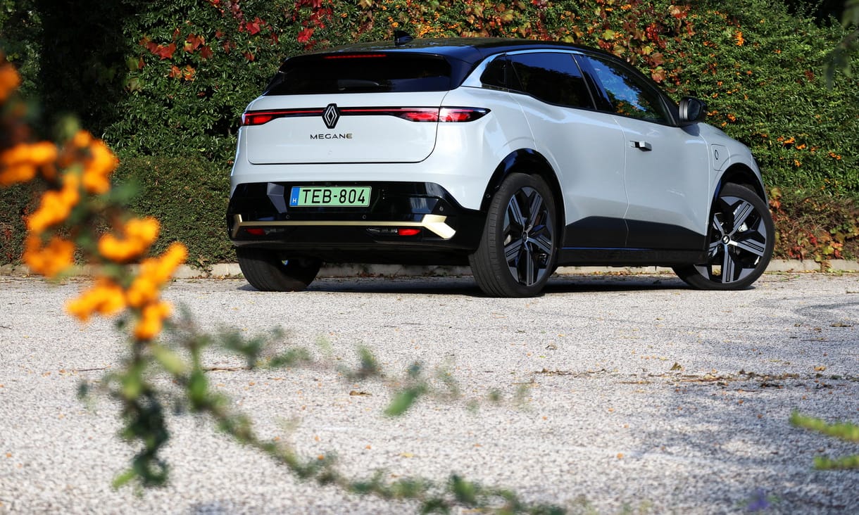Renault Megane E-Tech 100% Electric galéria