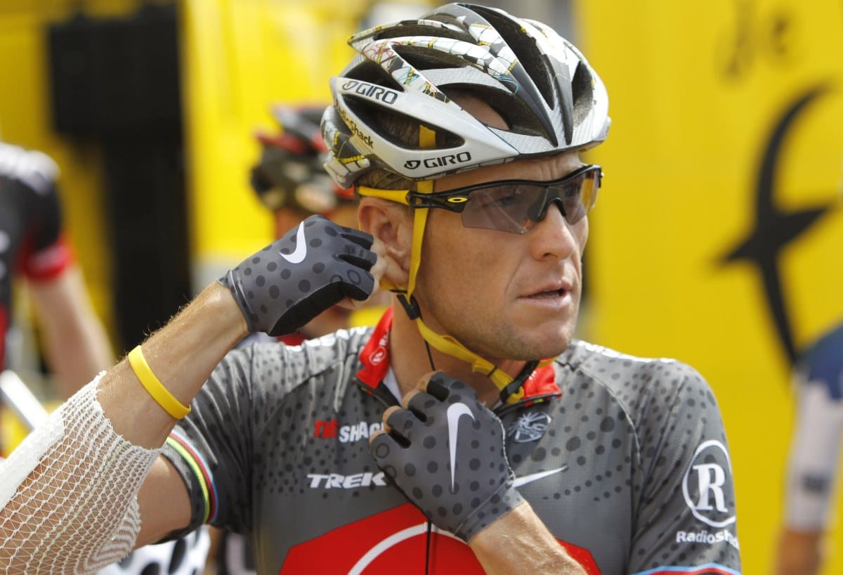 Csapattársa leplezi le Armstrong doppingolását