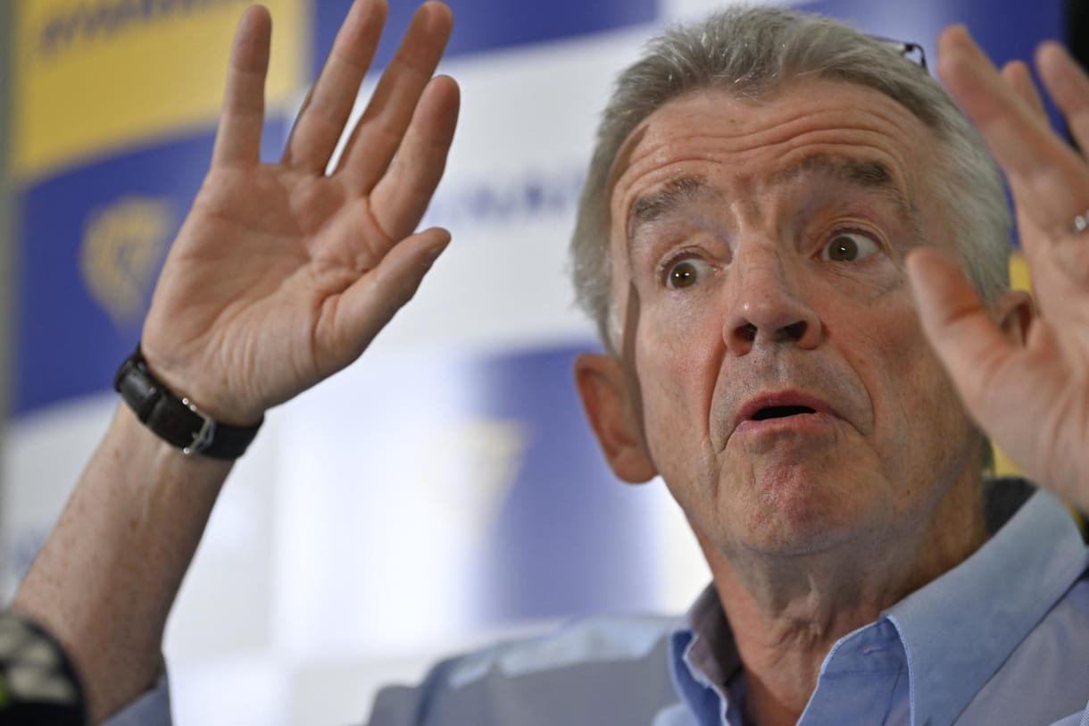 A Ryanair minden utasát tájékoztatja Nagy Márton „idióta adójáról”