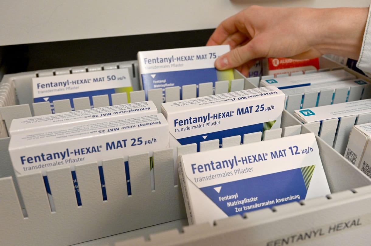 Neue Zürcher Zeitung: Kell-e félni Európában a fentaniltól, amely Amerikában évente tízezreket öl meg?