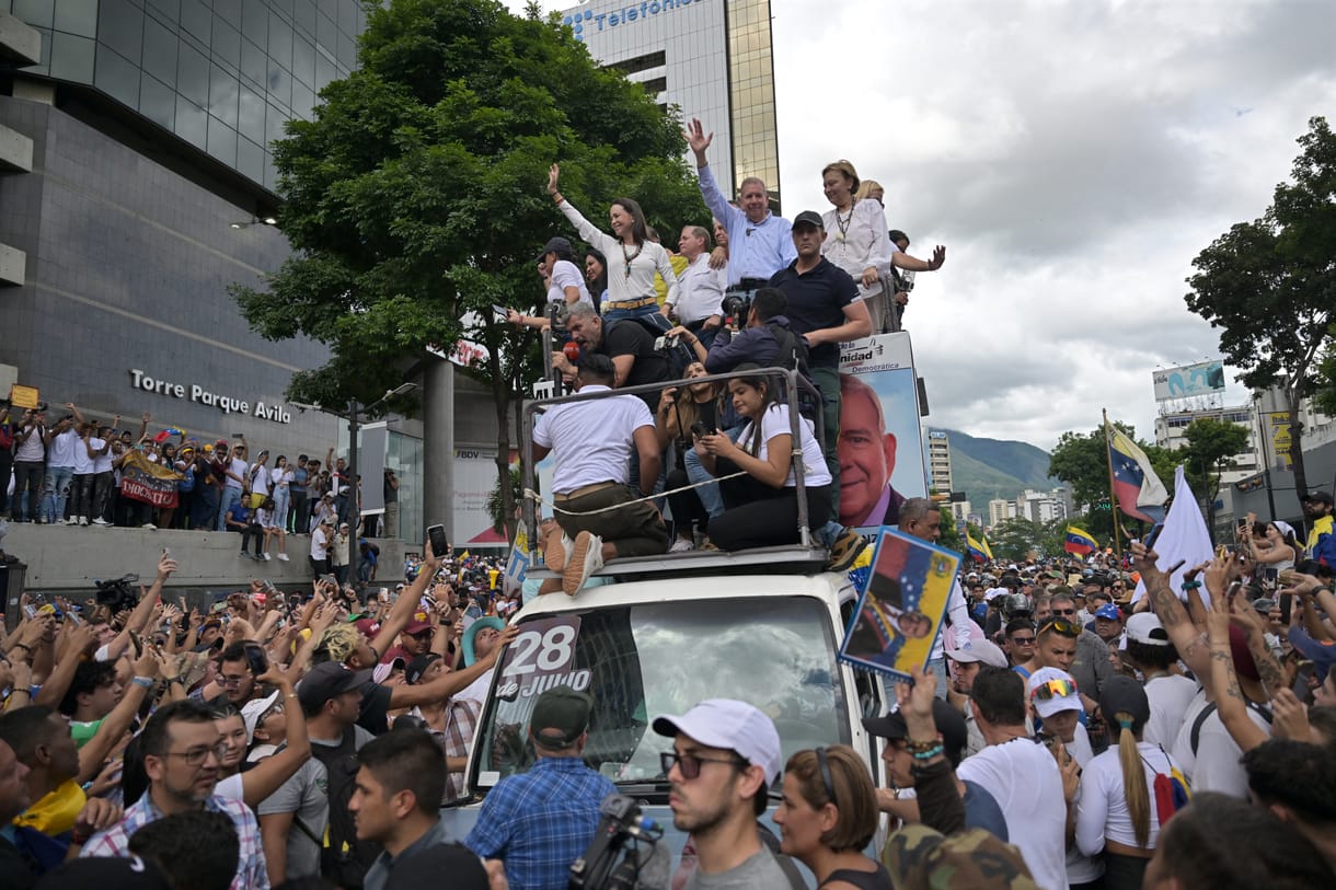 Az Egyesült Államok után több dél-amerikai ország is az ellenzéki jelölt győzelmét ismeri el Venezuelában
