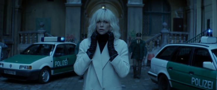 Charlize Theron csúnyán helybenhagy mindenkit Budapesten forgatott filmjében – előzetes