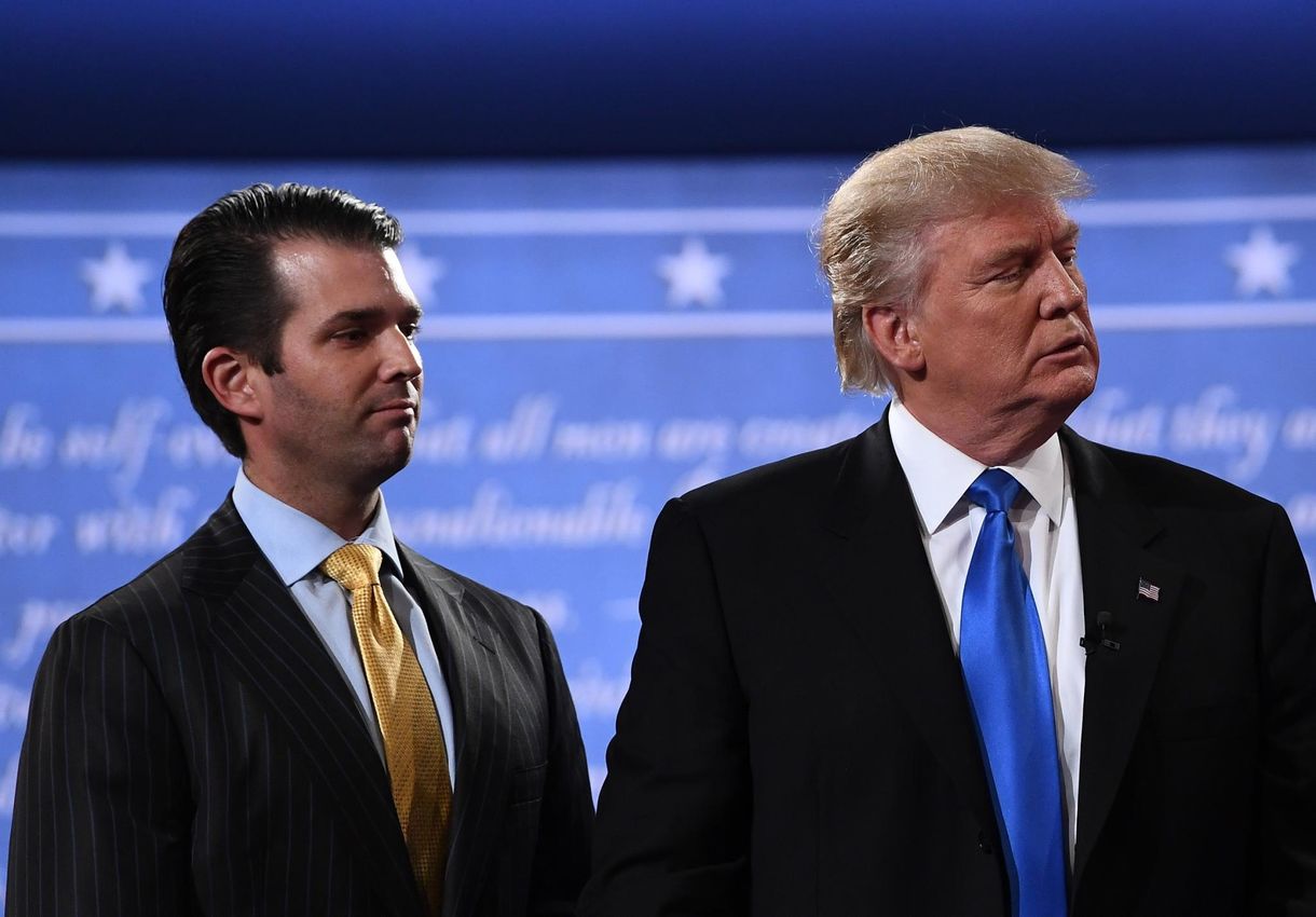 Elképesztőt húzott Donald Trump fia, hatalmas botrány lehet belőle