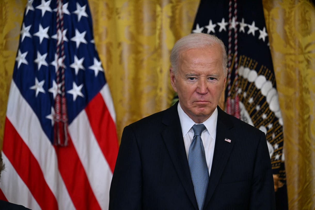 A Fehér Ház szerint szó sincs arról, hogy Biden a visszalépést fontolgatja