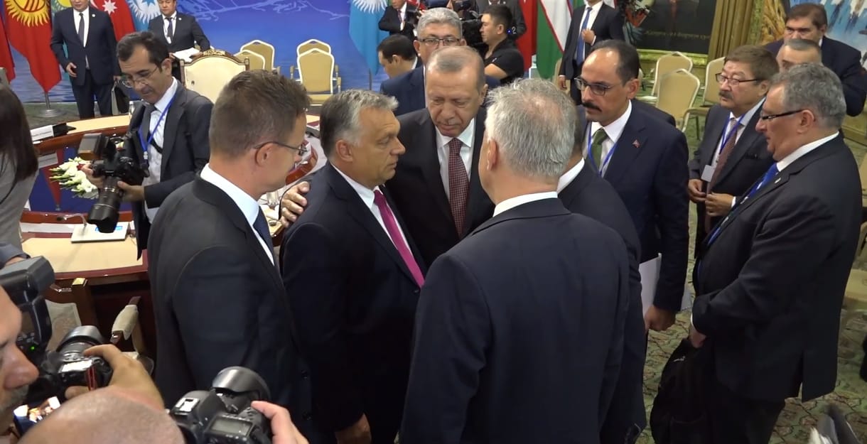 Új szintre lépett Orbán és Erdogan kapcsolata Kirgizisztánban