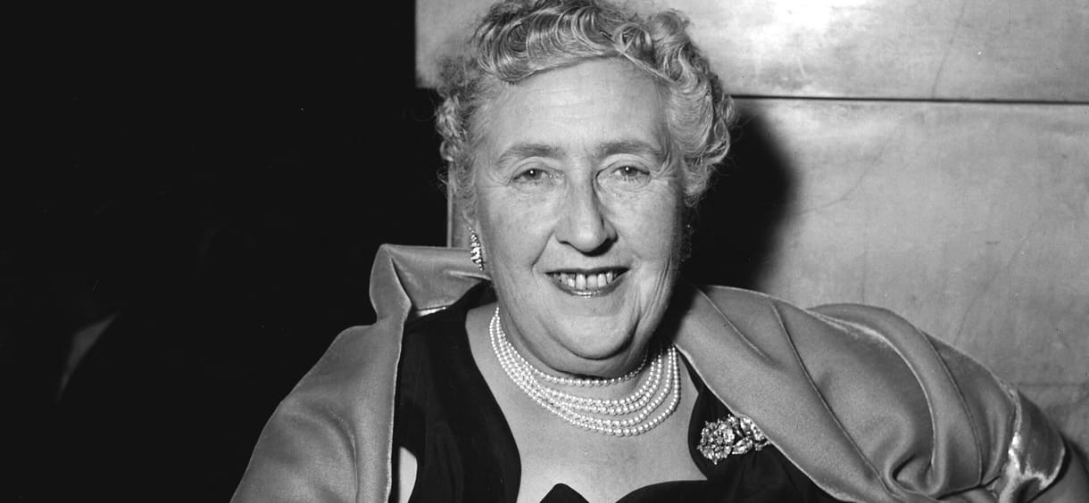 „Gyomorbajos ember nem tud gyilkolni” – irodalmi szakácskönyv készült Agatha Christie krimijei nyomán