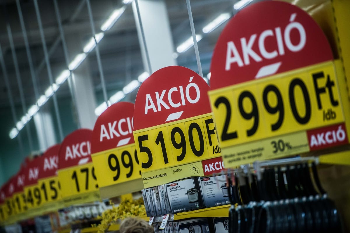 Reklámadó: a kiskereskedelmi láncok is óriásit szívnak vele