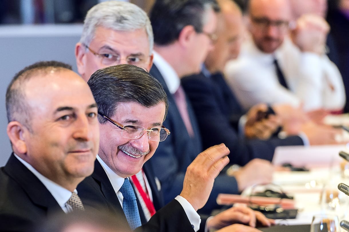 Gigantikus összeget és vízummentességet kaphat Törökország az EU-tól