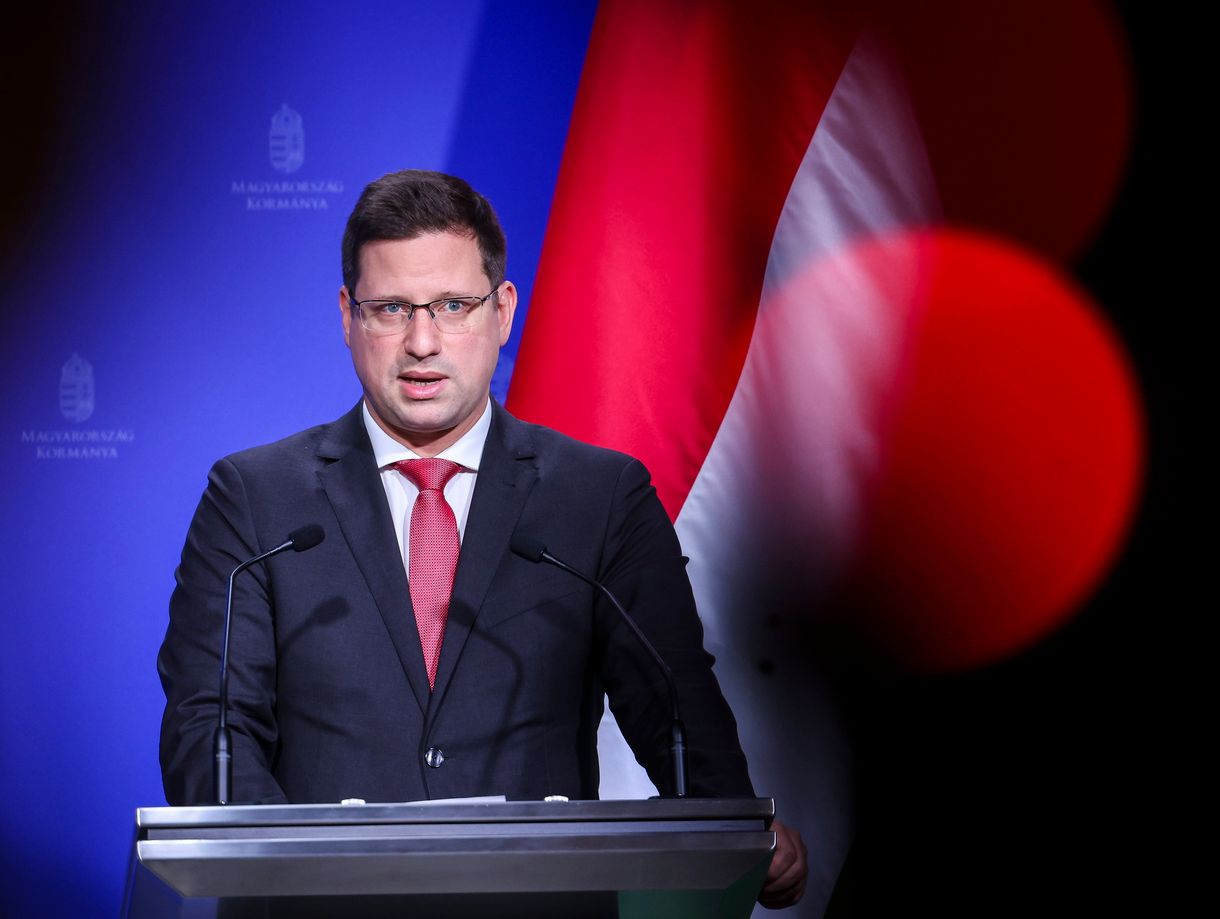 Gulyás Gergely: A kormány nem tervezi az azonos neműekre vonatkozó jogszabályok megváltoztatását, a mostani 