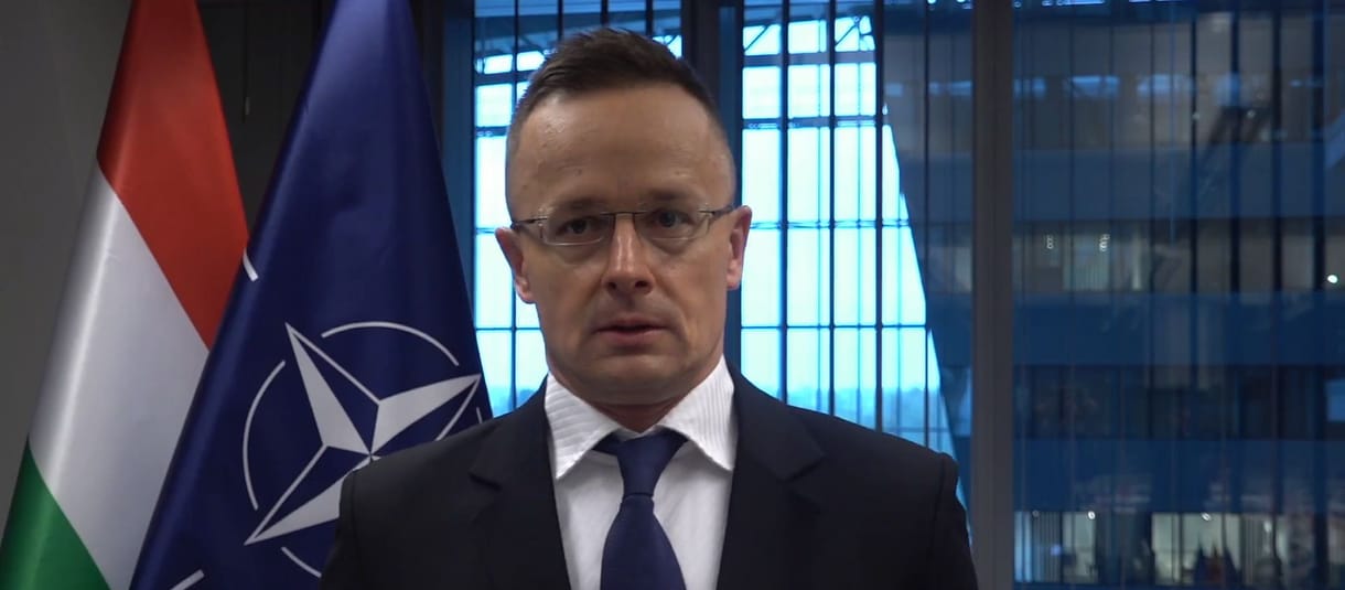 Szijjártó: Magyarország zavartalanul kapja az orosz gázt