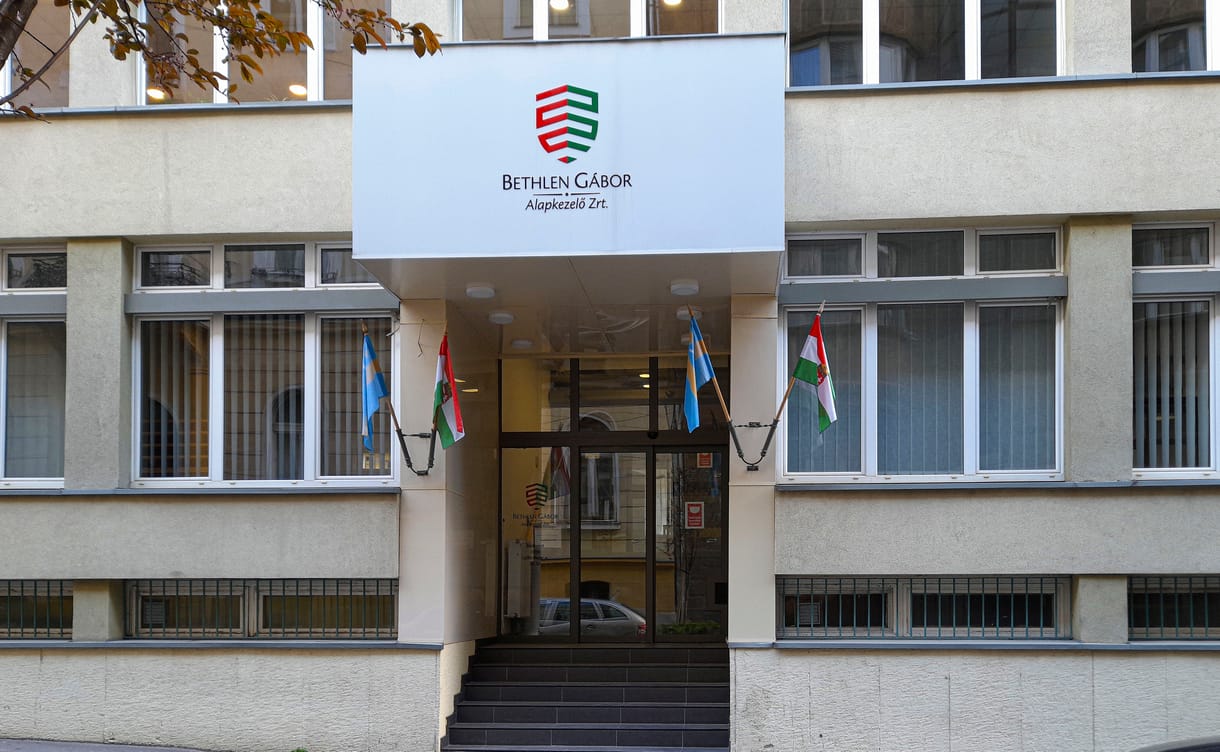 Napunk: Egymillió eurót adott a magyar állam egy szlovákiai szervezetnek közvélemény-kutatásokra, amelyeknek sehol nincs nyomuk