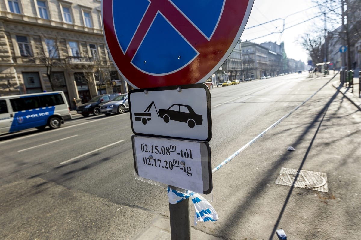 Több fizetős parkolóhely lesz két budapesti kerületben