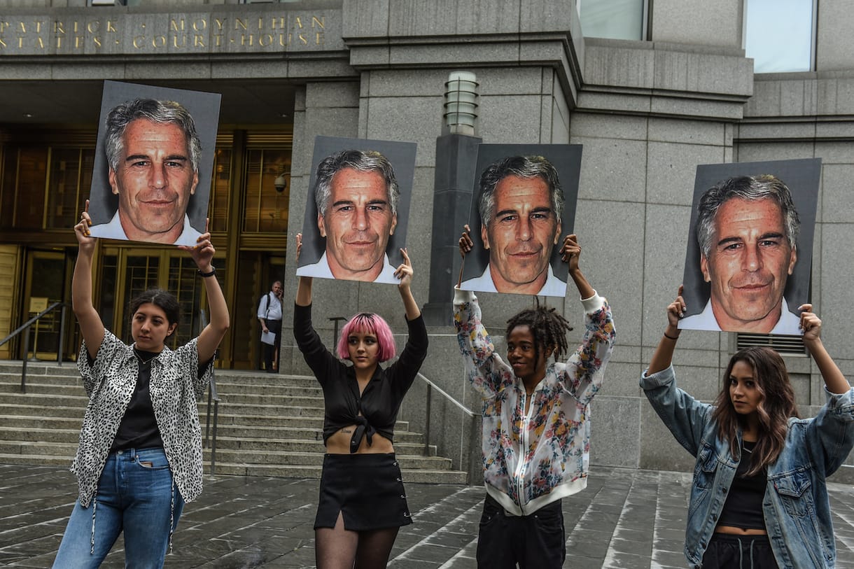 Ezek a legvadabb összeesküvés-elméletek Jeffrey Epstein haláláról