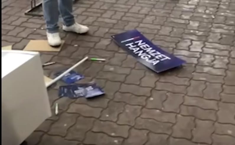 Három év börtönt kapott a férfi, aki Egerben a Tisza Párt önkénteseire támadt
