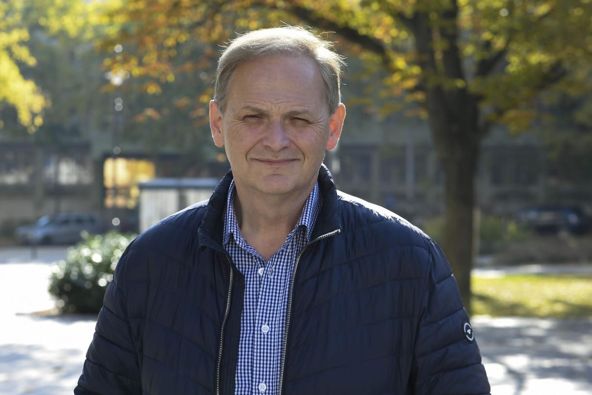 Egykori fideszes képviselő is biztatja Magyar Pétert, és azt mondja, “a rendszer bukása nem kérdés”