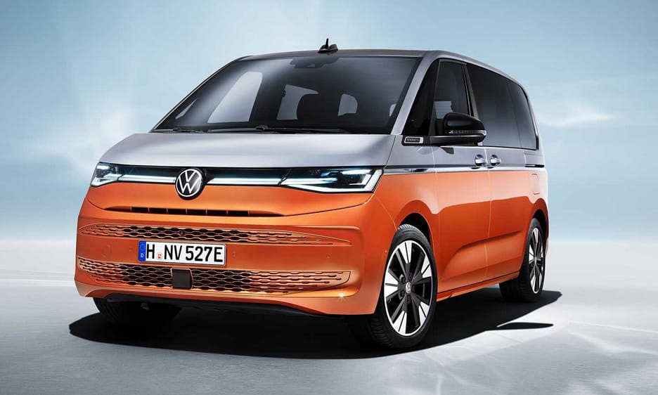 Itt a teljesen új, hibridként is támadó VW Multivan T7