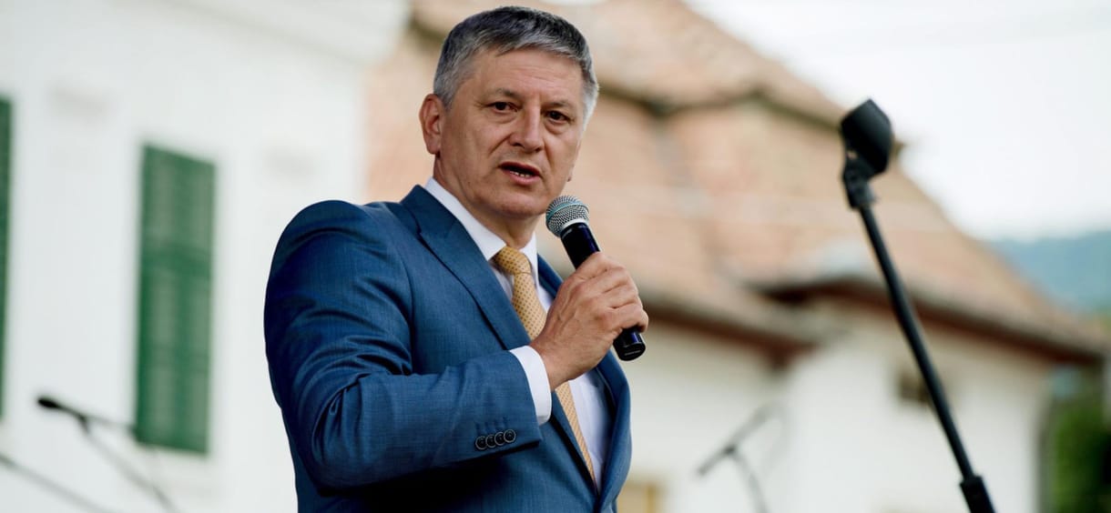 A vásárhelyi kórház főorvosa: Én kértem Grezsa Istvánt, hogy 75 év felett ne küldjék vizsgálatra a beteget
