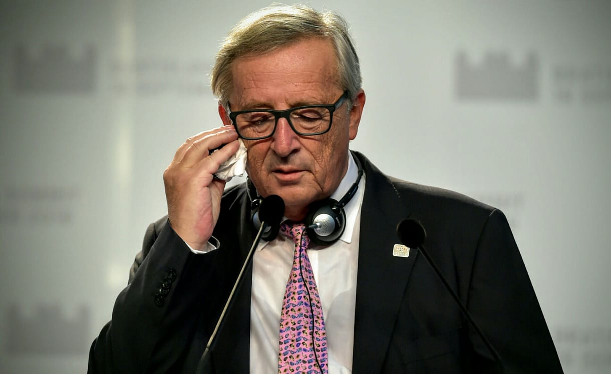Sallert adott az új amerikai elnöknek is Juncker