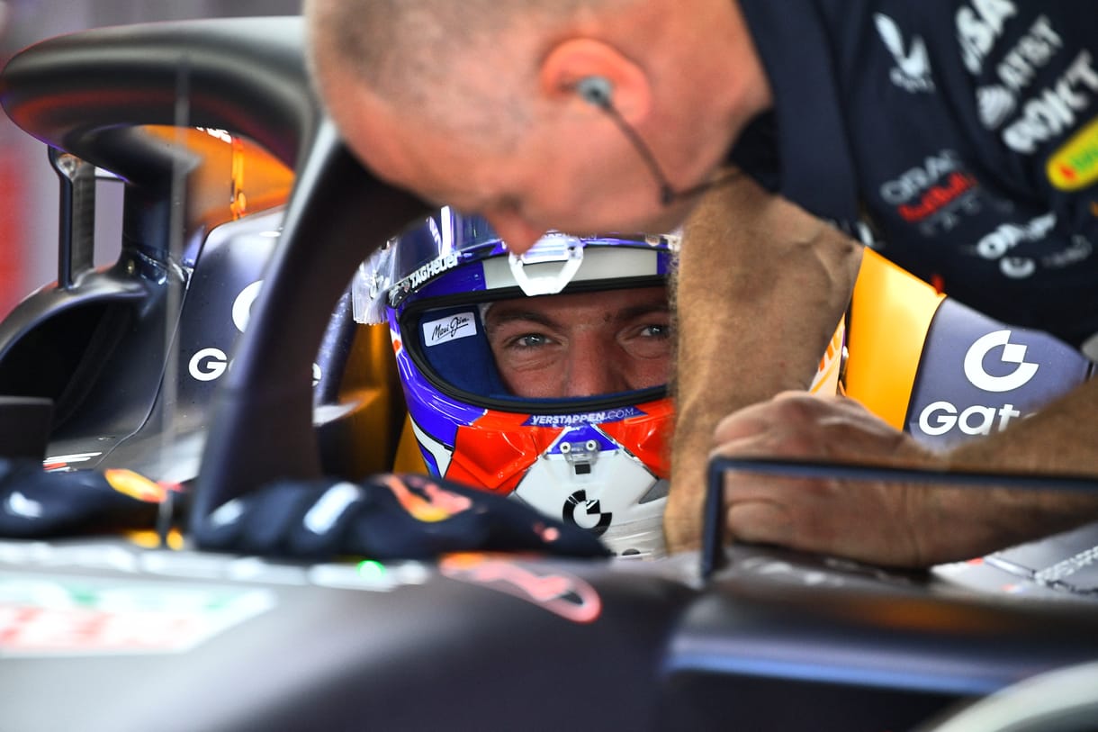Menet közben dobta ki a törölközőt Verstappen