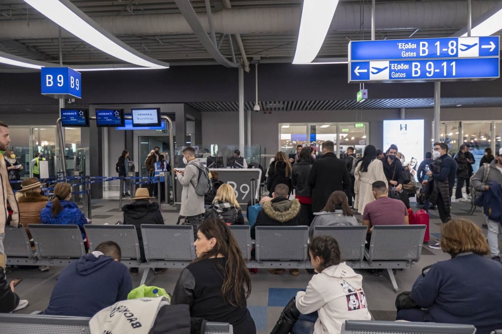 Minden görögországi repülőjáratot törölnek csütörtökön