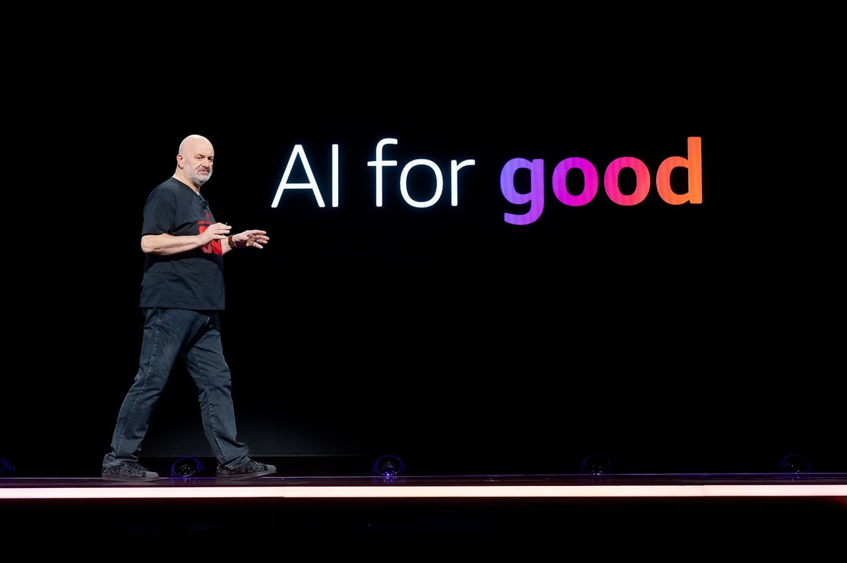 Titokban új mesterséges intelligenciát fejleszt az Amazon, kétszer jobb lehet a ChatGPT-nél