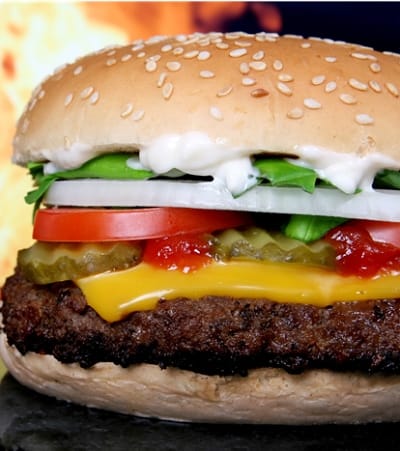 Hamburgeradó: sok élelmiszer lesz drágább
