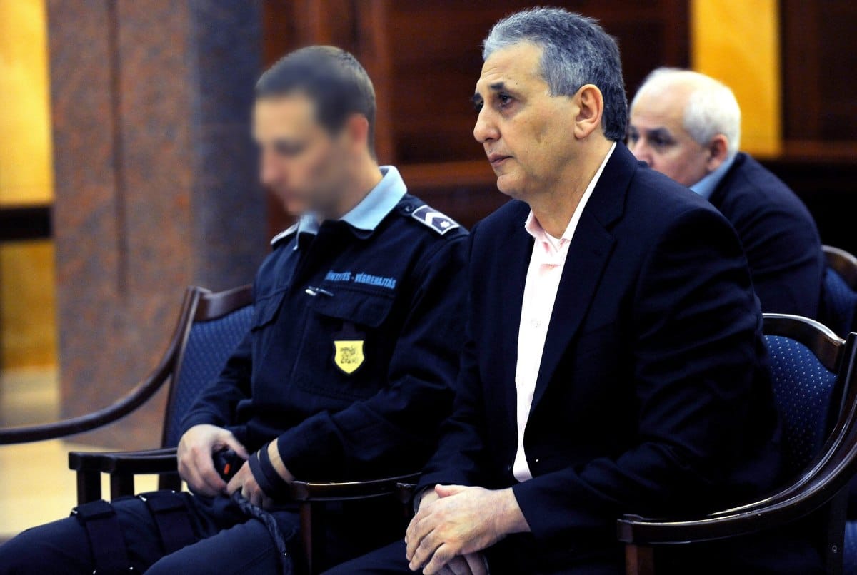 Vesztegetéssel vádolják Tasnádit - megkezdődött a per