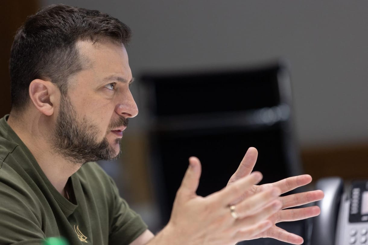 Zelenszkij „Oroszország szörnyű bűntetteiről” mesélt Ferenc pápának – a háború szombati hírei