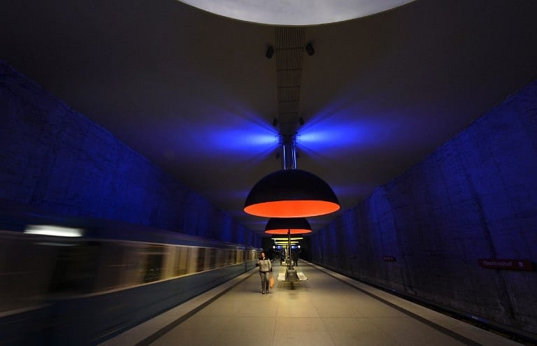 Űrtérben közlekedik a müncheni metró – nézzen képeket!