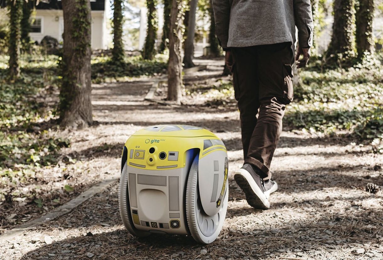 Mint R2-D2, csak ebbe pakolni is lehet: 1 000 000 forintért árulnak egy Star Wars droidot