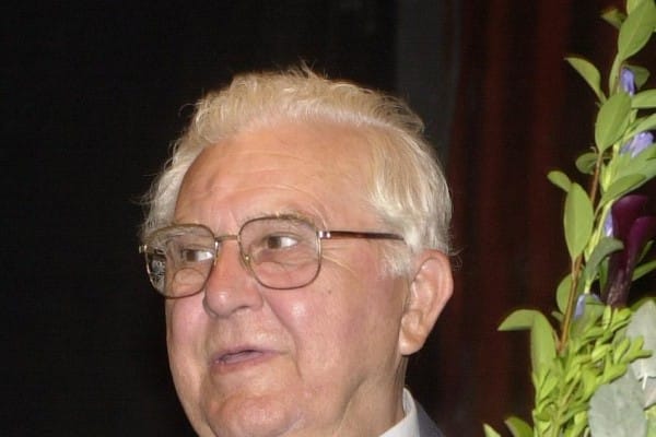 Elhunyt Simor Ottó színész
