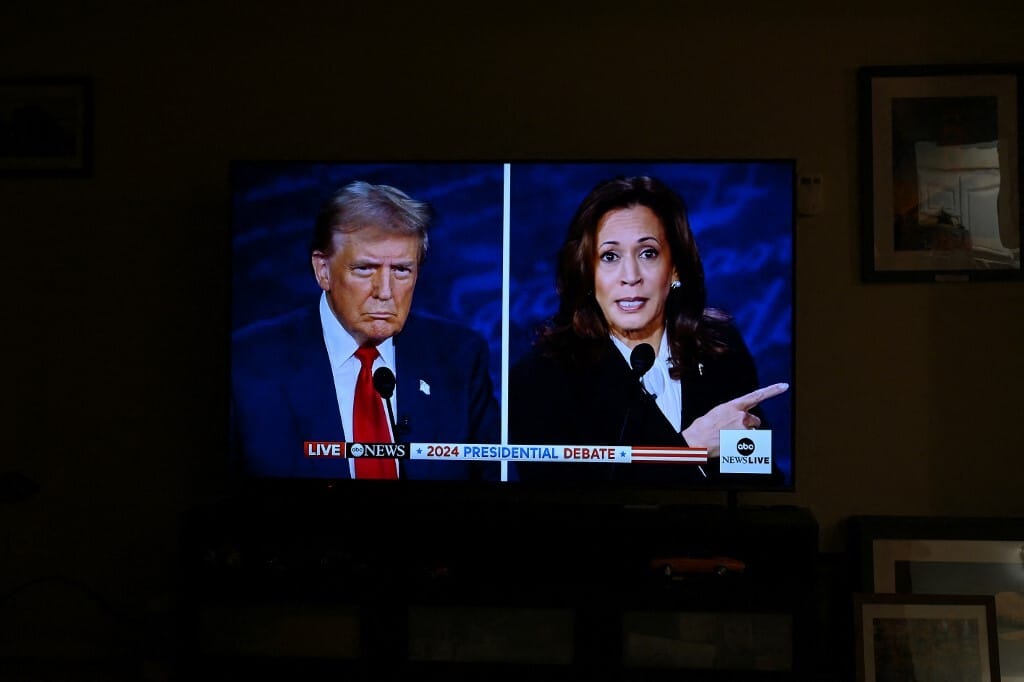 Az amerikai sajtó szerint Kamala Harris nyerte az elnökjelöltek vitáját