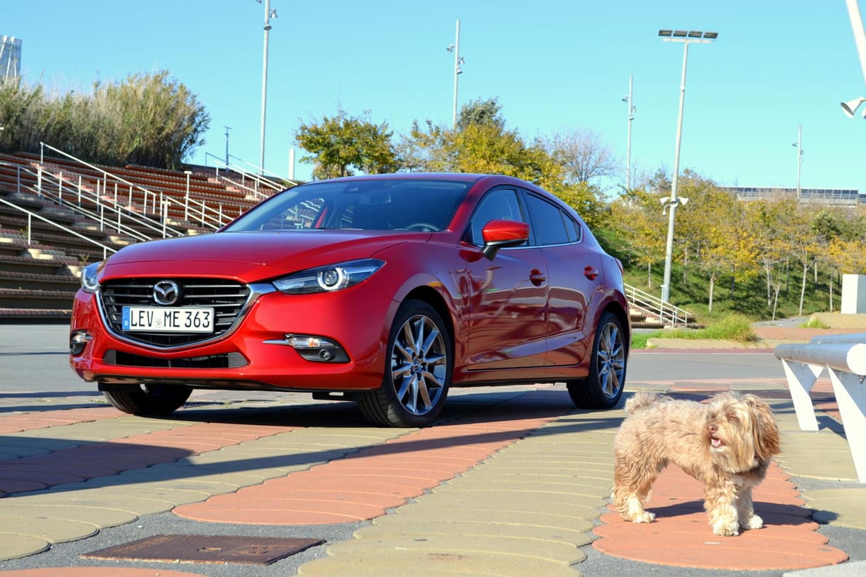 Keresd a különbséget! – vezettük a megújult Mazda3-at