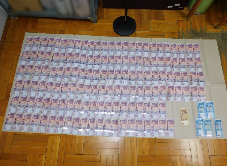 Csomagküldős csalással szerezte meg hatvan ember kártyaadatait egy 19 éves ukrán
