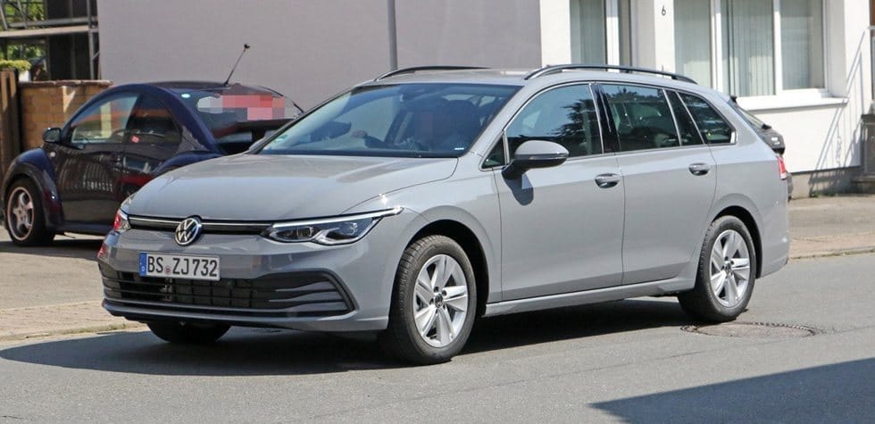 Lényegében minden látható az új Golf kombin