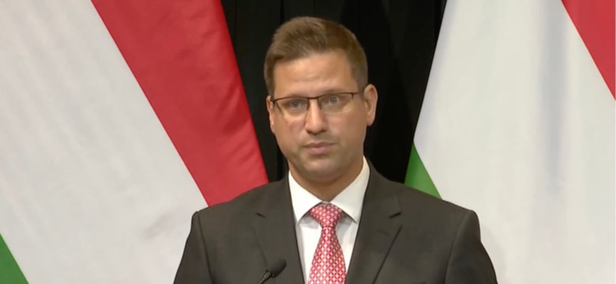 A kormány 25-ről 40 százalékra emelte az egyik extraprofitadót