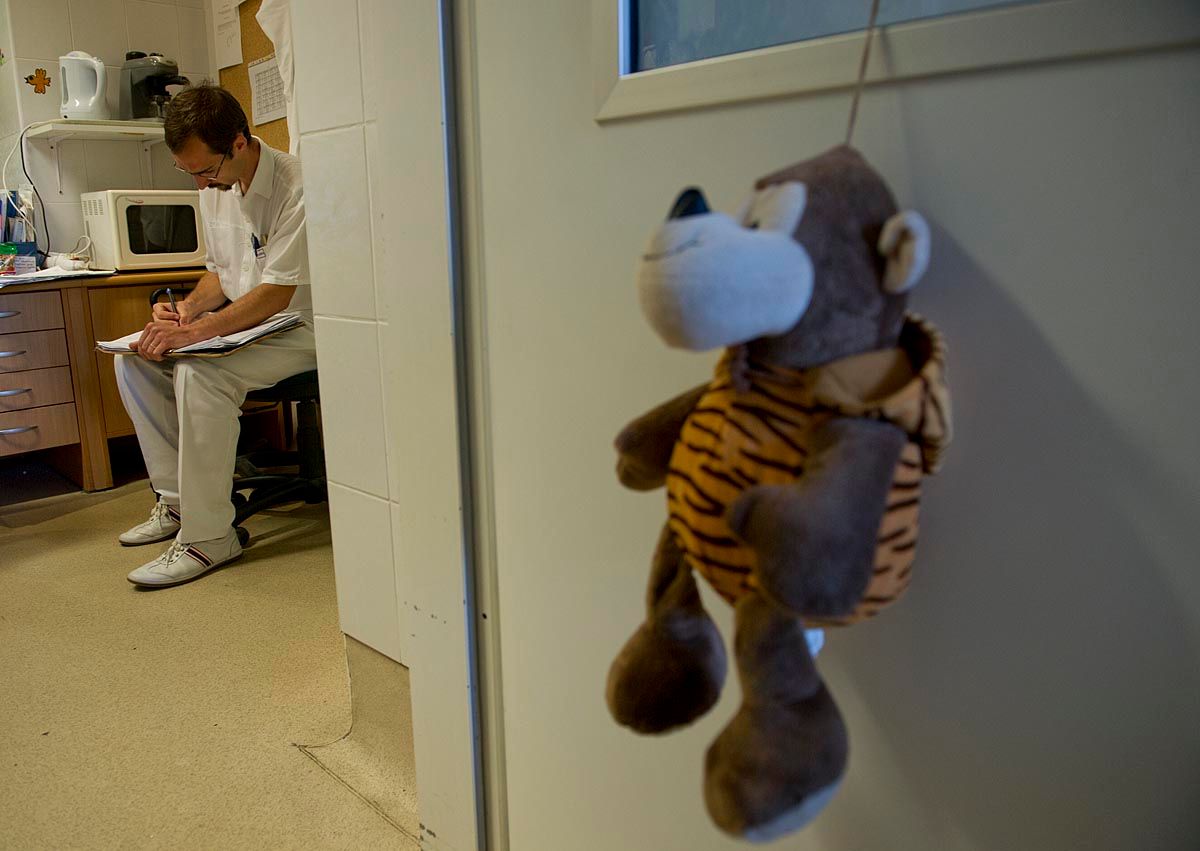 Réthelyi fia is beadhatja felmondását januárban