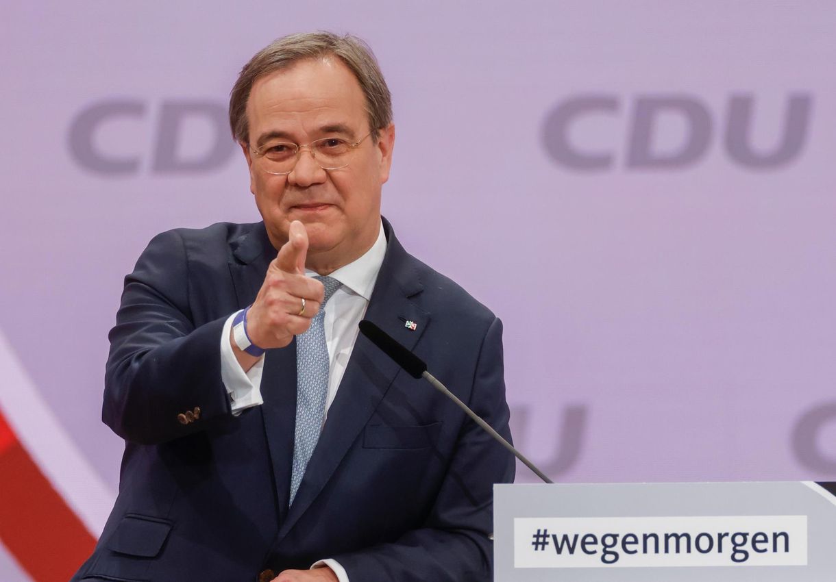 Merkel politikai klónja veszi át a CDU vezetését