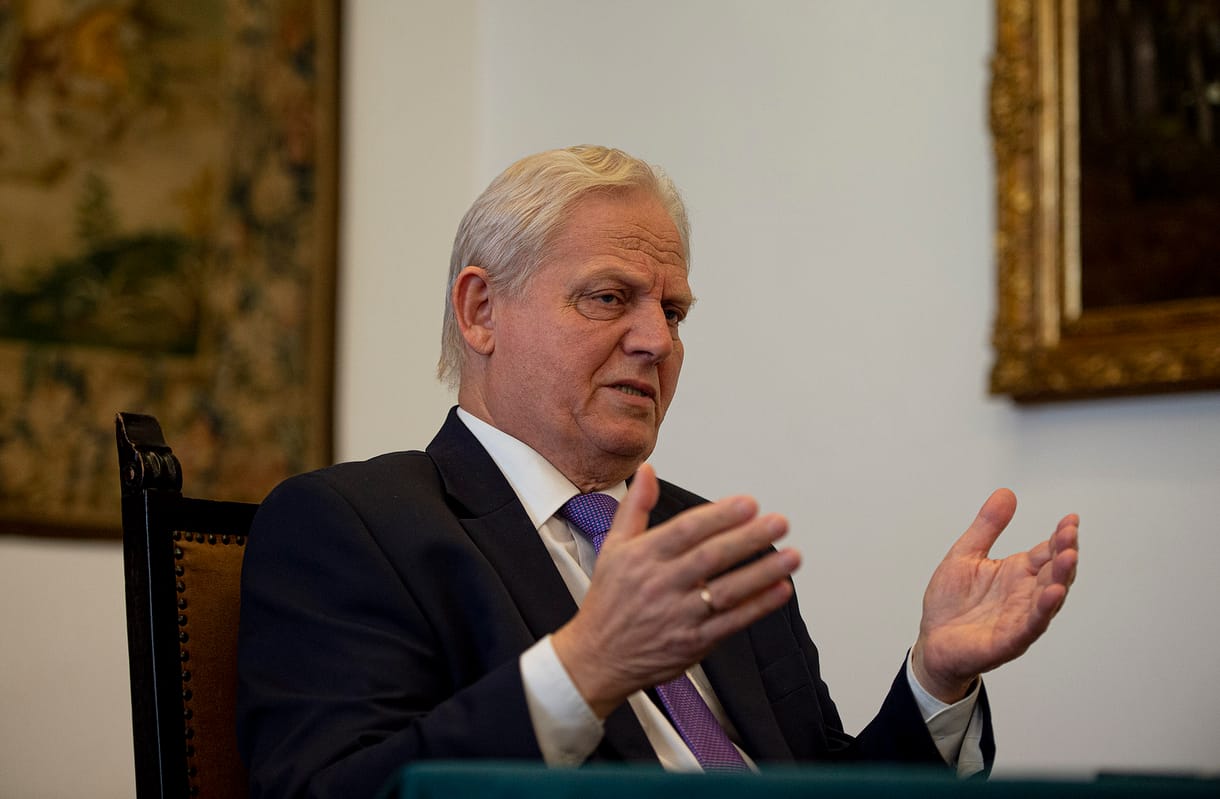 Tarlós István válasza Vitézy Dávidnak: Számtalanszor elmondtam, magamtól is el akartam mozdítani