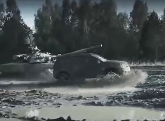 Még egy orosz tank ellen is pariban van a lánctalpas Duster – videó
