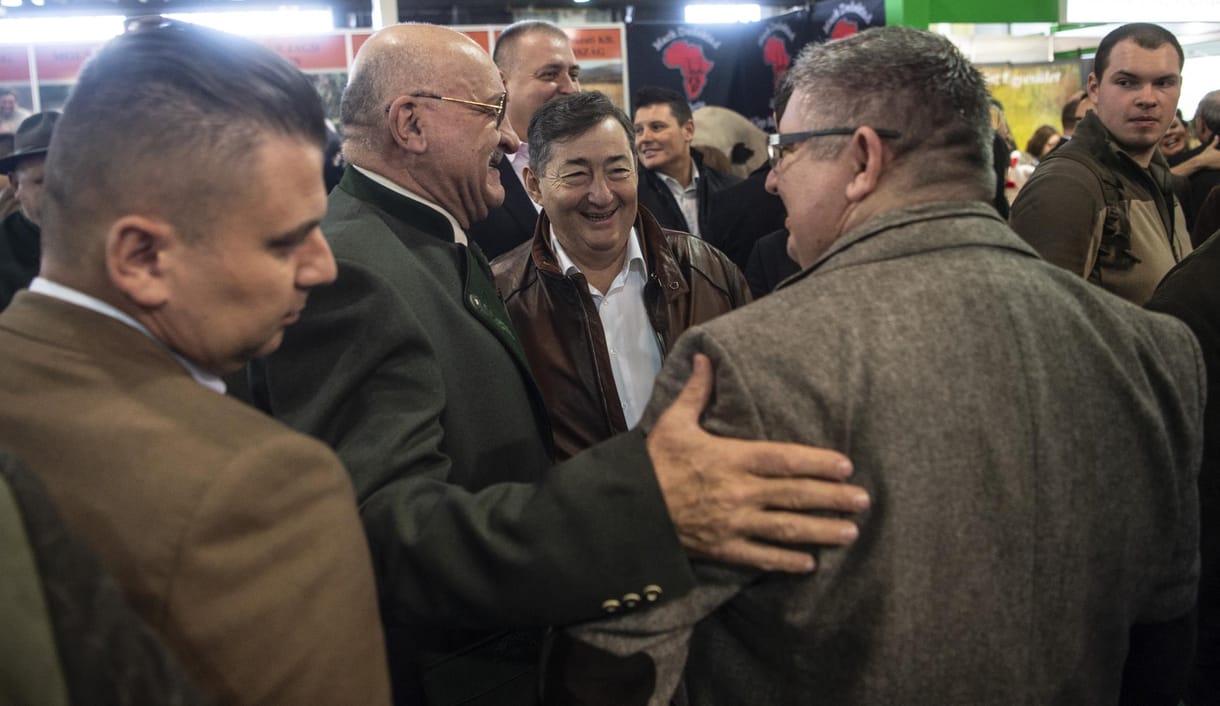 Tavaly is megérte jóban lenni Orbán Viktorral: több tízmilliárd jutott az oligarcháknak 