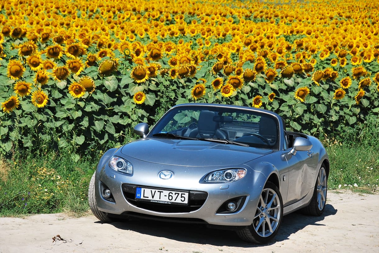 Mazda MX-5 teszt: száguldunk és félünk