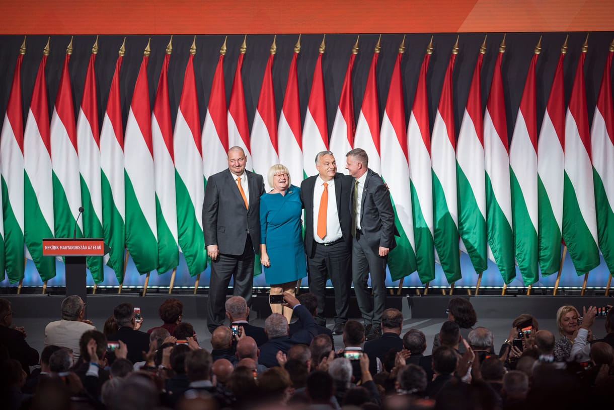 A Fidesz kongresszusán összeért a NER humora és paranoiája